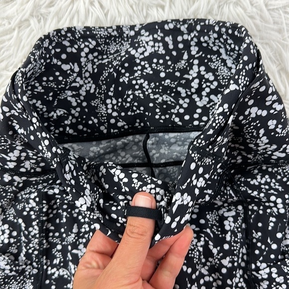 Lululemon Fast & Free Crop II *Nulux 19" Chirasu Black - Picture 4 of 7